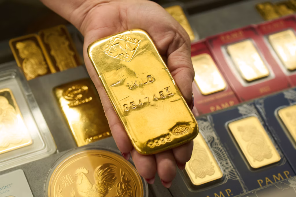 Common Gold Bar Scams & How to Avoid Them